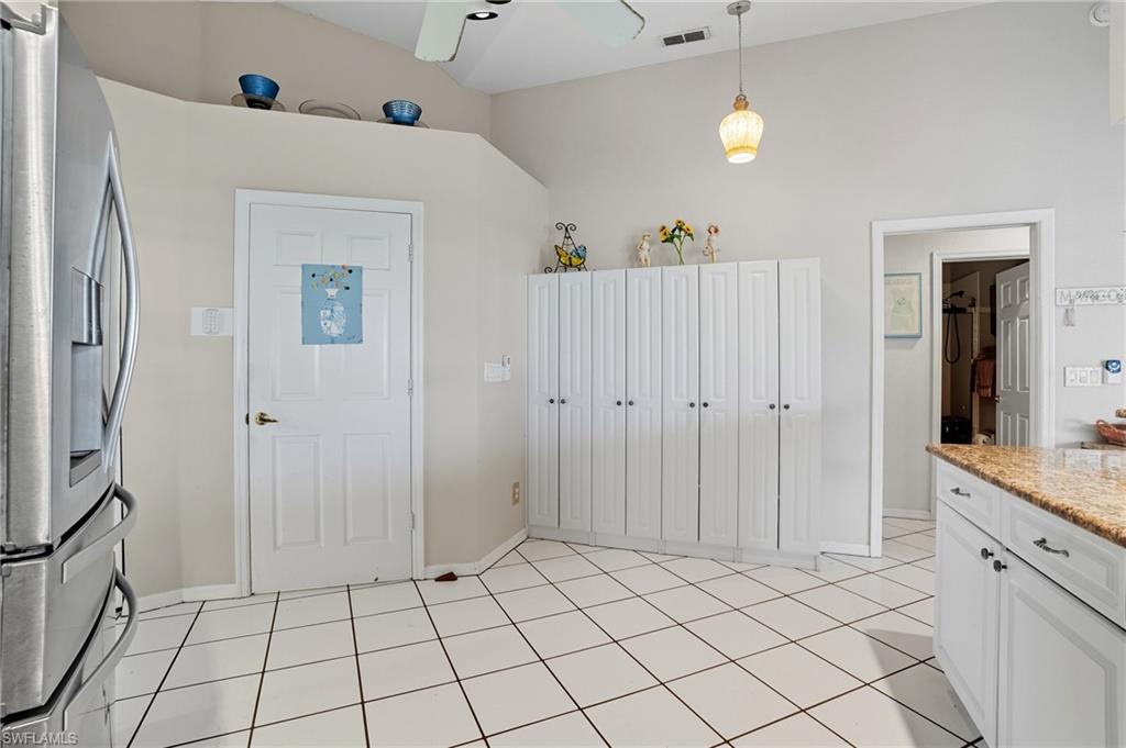 QUEENS PARK AT LAGO VERDE - Residential