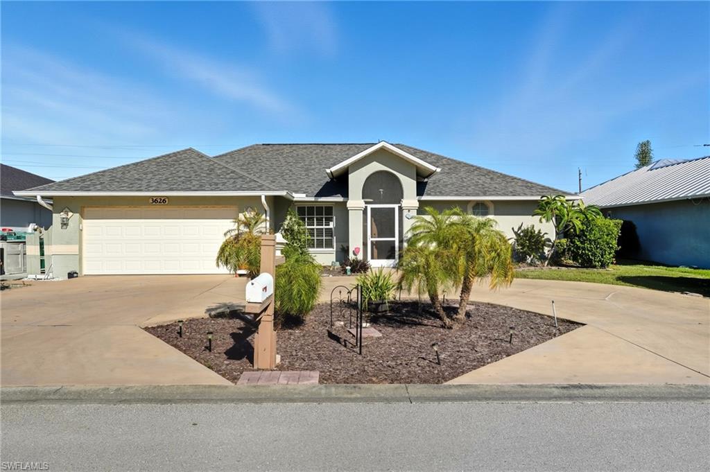 QUEENS PARK AT LAGO VERDE - Residential