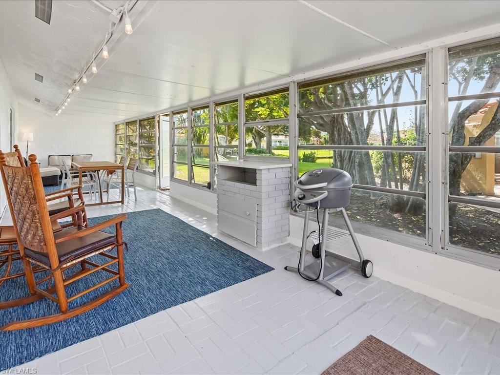 GLADES COUNTRY CLUB - Residential