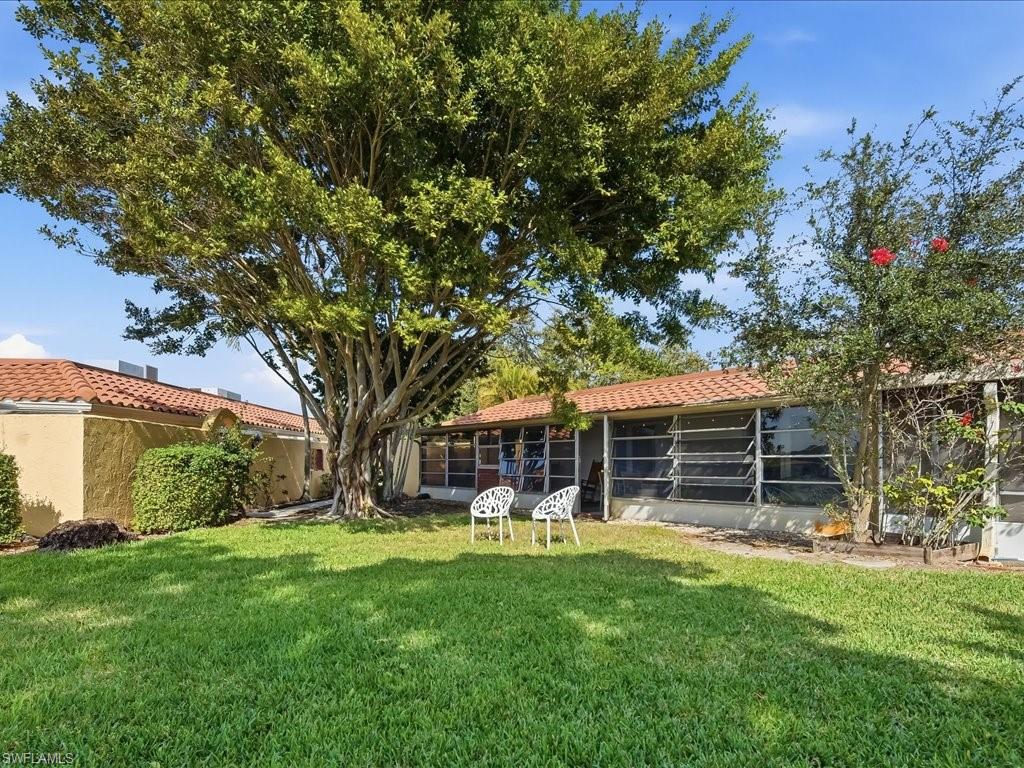 GLADES COUNTRY CLUB - Residential