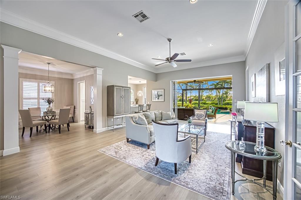 THE LINKS - Residential