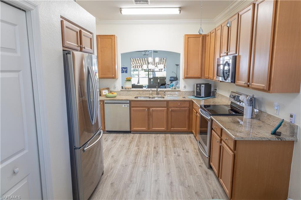 REFLECTION LAKES OF NAPLES - Residential