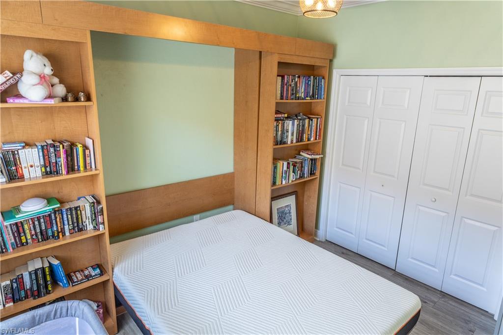 REFLECTION LAKES OF NAPLES - Residential