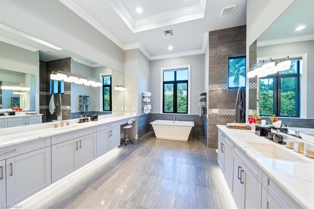 QUAIL WEST - Residential