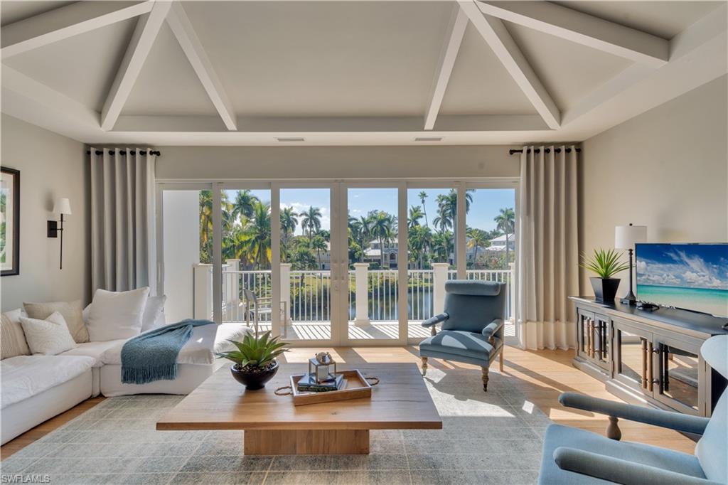 OLDE NAPLES - Residential