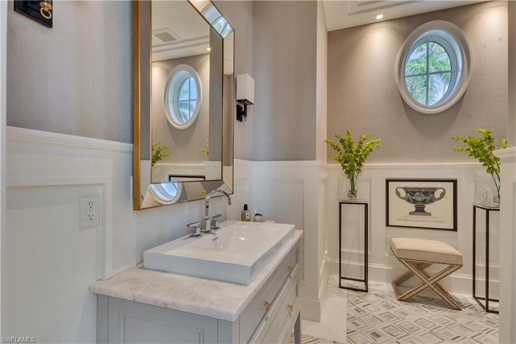 OLDE NAPLES - Residential