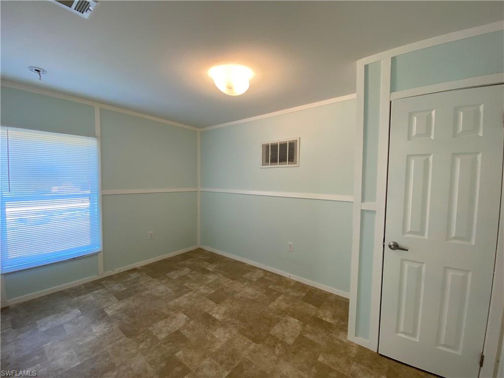 SUNCOAST ESTATES UNREC - Residential Lease