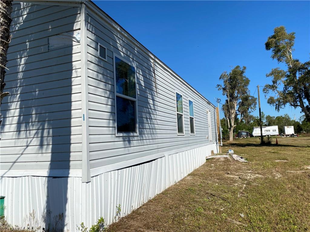 SUNCOAST ESTATES UNREC - Residential Lease