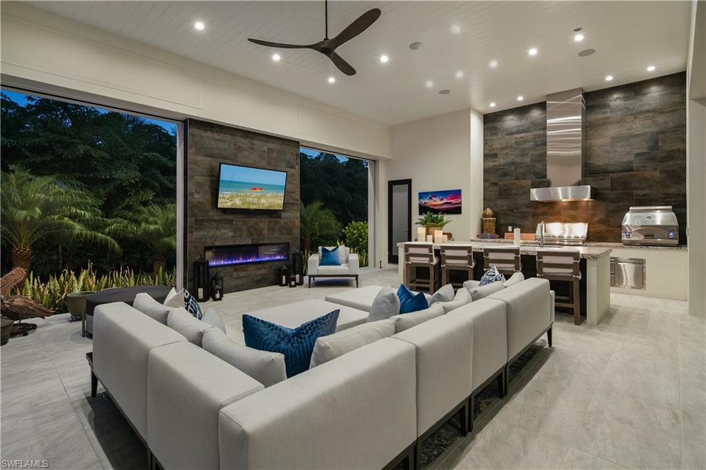 PINE RIDGE - Residential