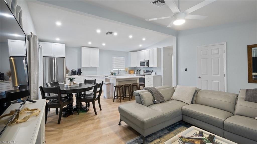 EVERGLADES TOWN - Residential