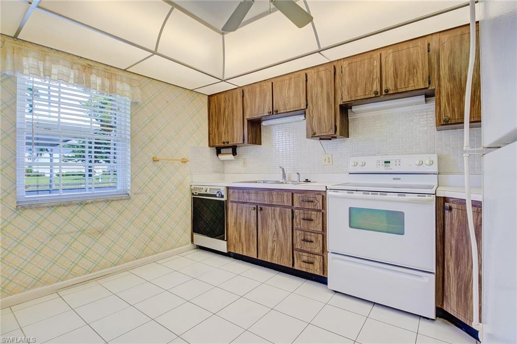 LAKE LAWN CONDO - Residential