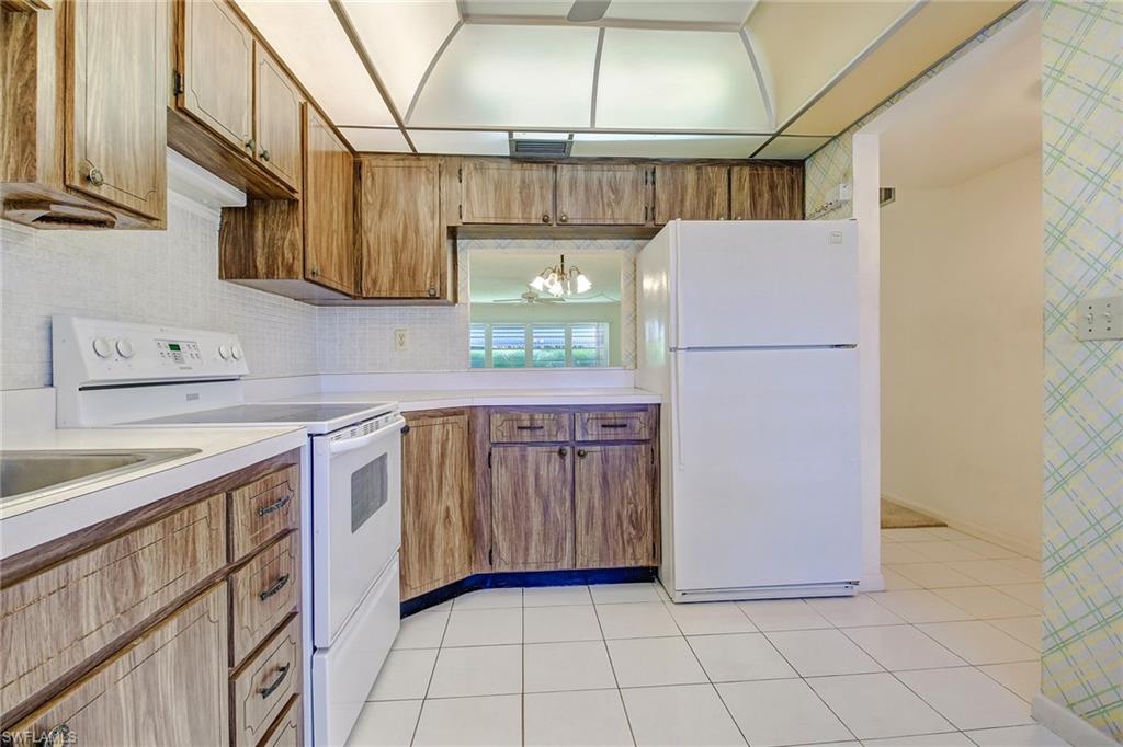 LAKE LAWN CONDO - Residential