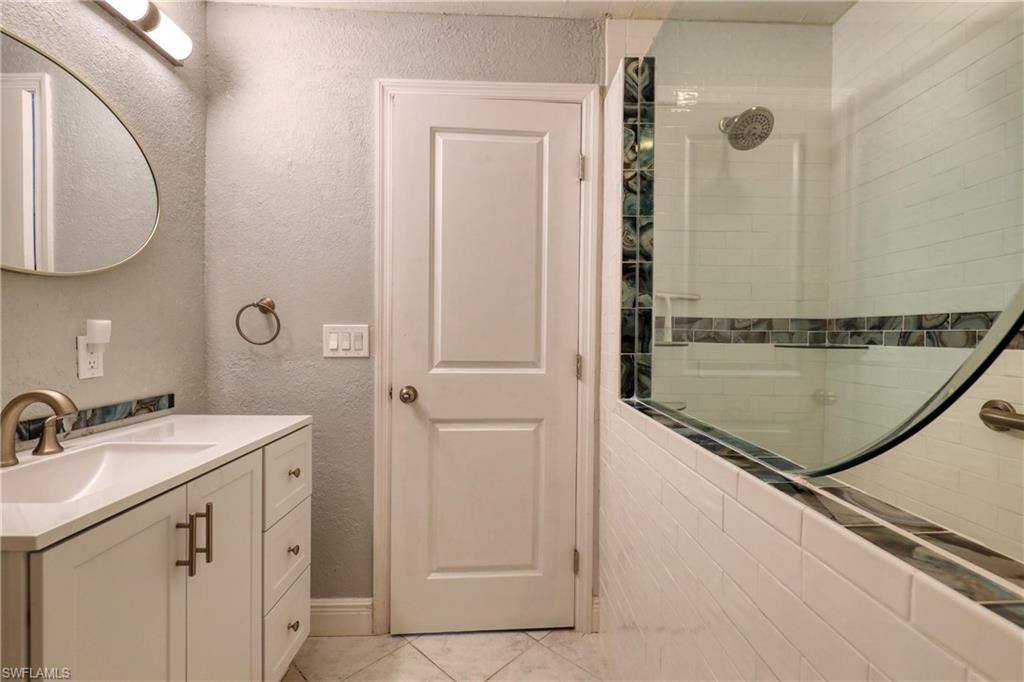 ISLAND PARK - Residential