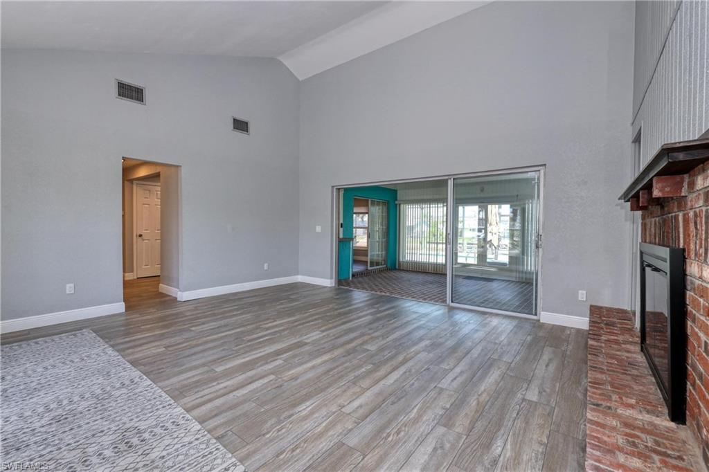 ISLAND PARK - Residential