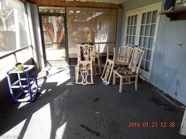 SAN CARLOS PARK - Residential