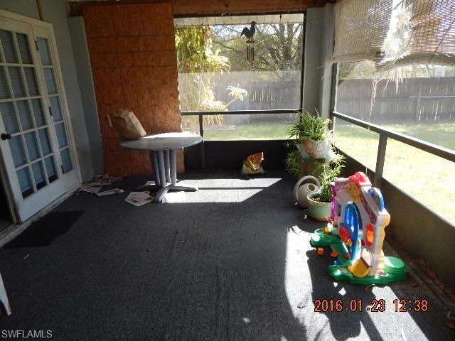 SAN CARLOS PARK - Residential