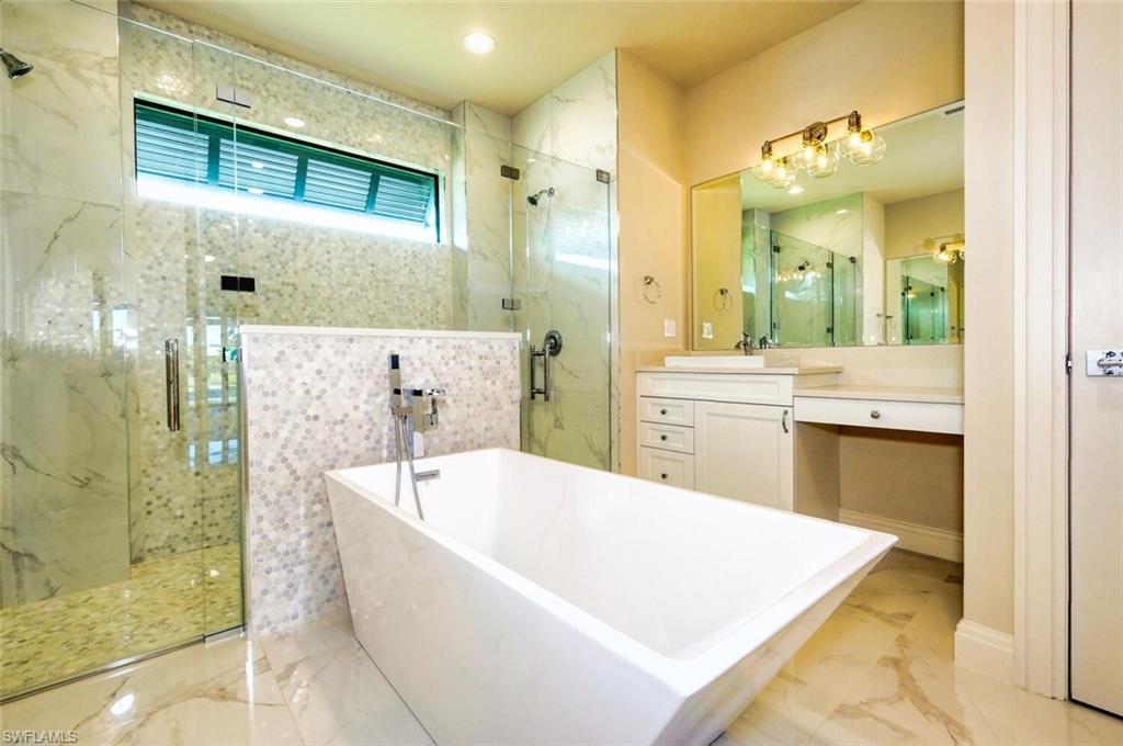 CAPE ROYAL - Residential