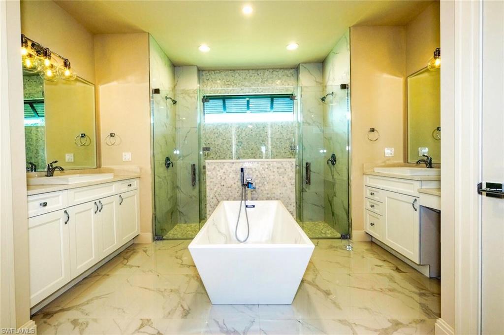 CAPE ROYAL - Residential