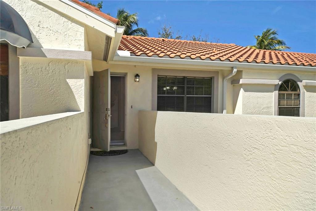 ISLES OF CALOOSA YACHT + RACQUET CLUB - Residential