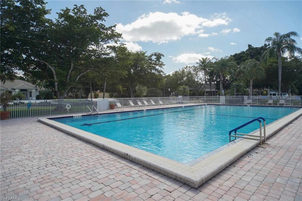 ISLES OF CALOOSA YACHT + RACQUET CLUB - Residential