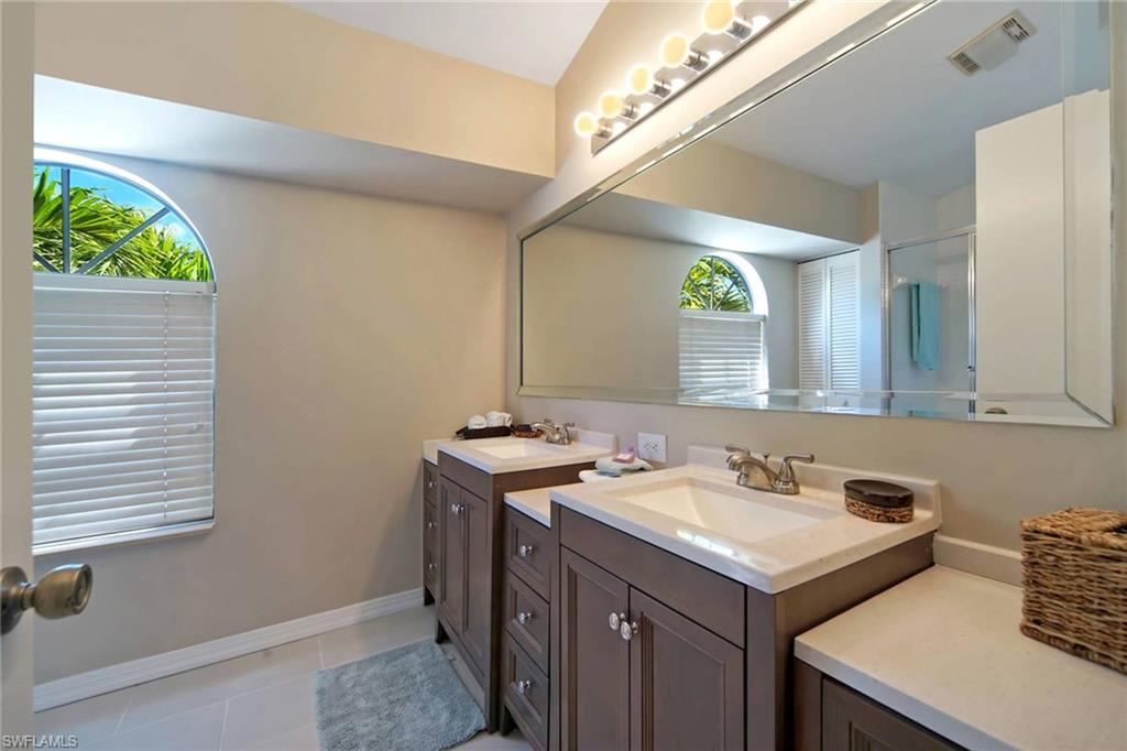 ISLES OF CALOOSA YACHT + RACQUET CLUB - Residential