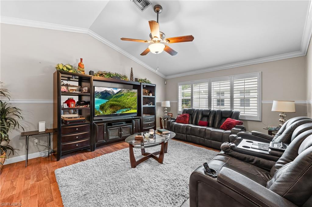 TURNBURY - Residential