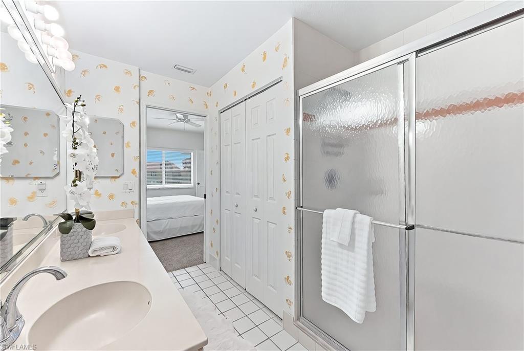 HUNTINGTON LAKES - Residential