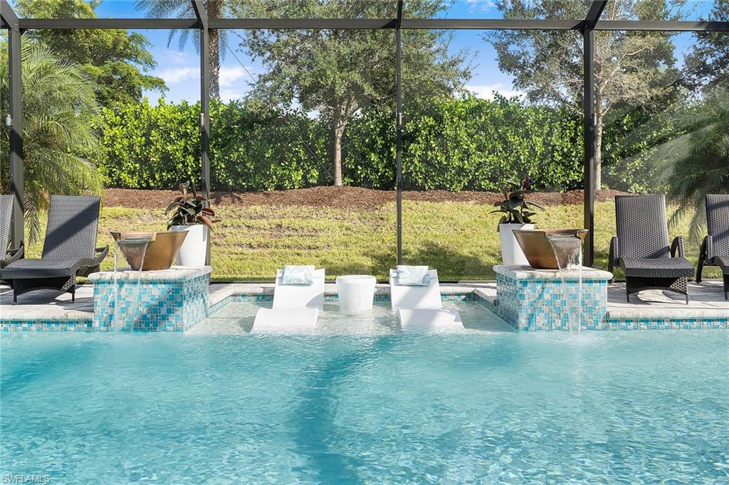 SUTTON CAY - Residential