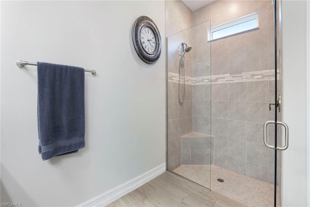 SUTTON CAY - Residential