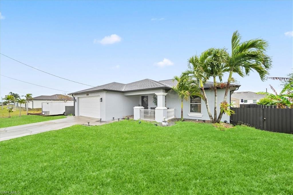 CAPE CORAL - Residential