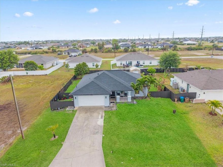 New Listing in beautiful Cape Coral ?
Discover this stunning fully renovated property, perfect for those seeking comfort, style, and functionality. It features 3 spacious bedrooms, 2 modern bathrooms, and a private office, ideal for working from home or creating your own personal space. With 1,458 sqft of living space, this home offers a warm and well-designed layout, complemented by a modern pool, perfect for enjoying Florida’s weather and creating unforgettable moments with family. Move-in ready and waiting for you to start enjoying from day one.