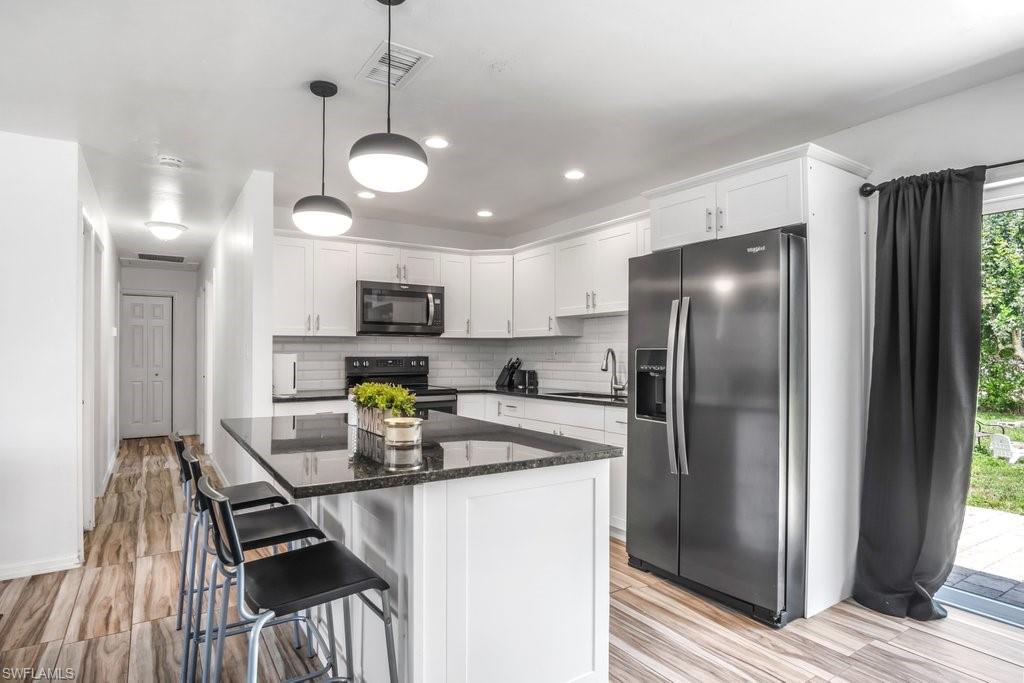 FORT MYERS SHORES - Residential