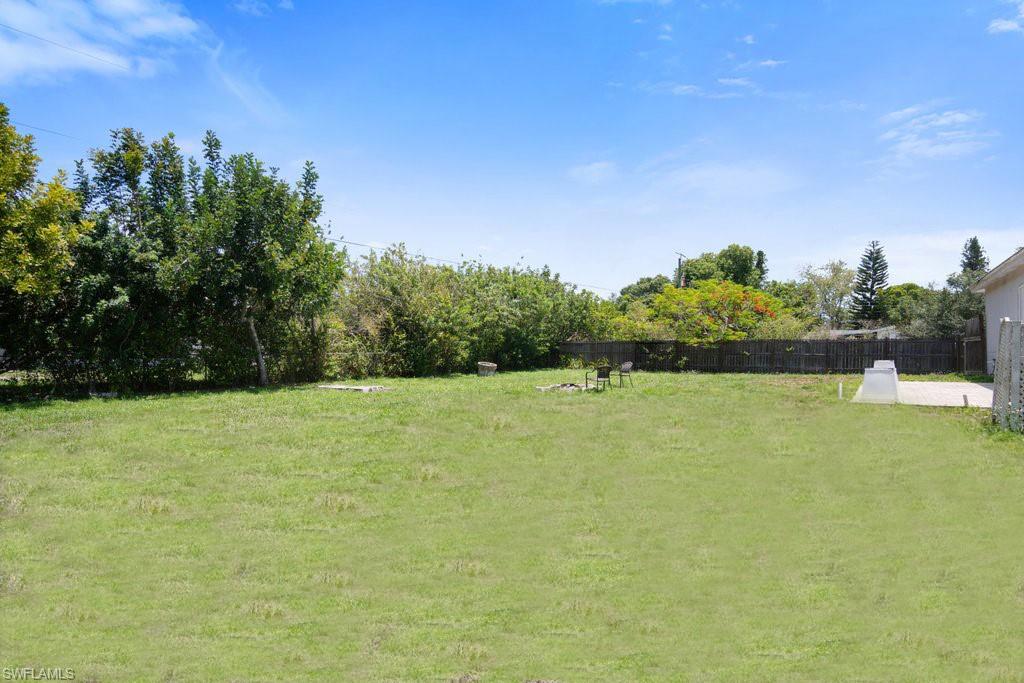 FORT MYERS SHORES - Residential