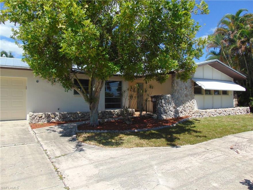 Spacious 3 bedroom, 2 bath pool home PLUS a den (could be 4th bedroom). Living room and family room. Circular drive and a metal roof. Complete appliance package including washer and dryer.  Private pool area- great for entertaining. This property is extra clean and ready for immediate occupancy.  You will not be disappointed.  See it before it is gone.