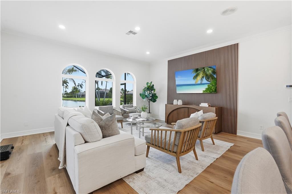 WATER'S EDGE - Residential