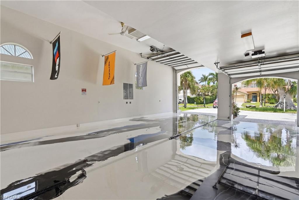 WATER'S EDGE - Residential