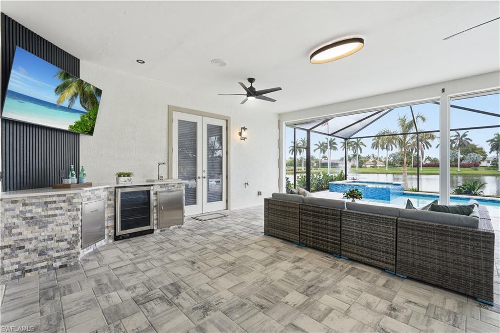 WATER'S EDGE - Residential
