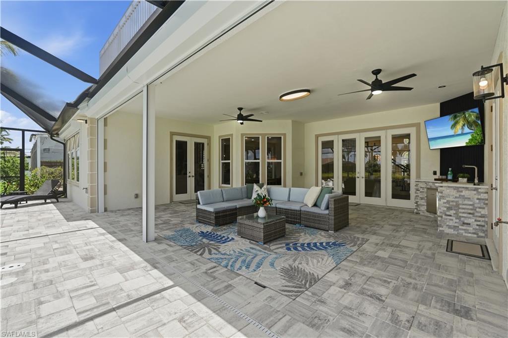 WATER'S EDGE - Residential