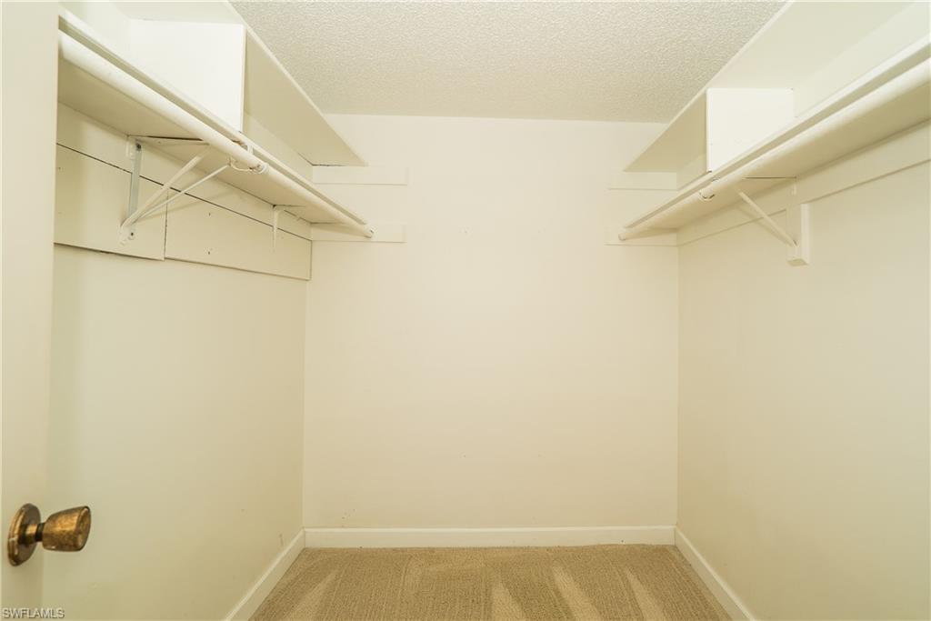 FOUR WINDS - Residential