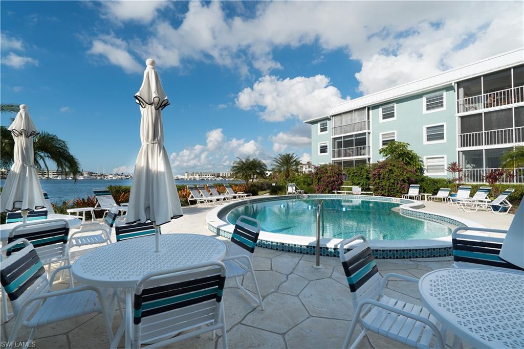 FOUR WINDS - Residential