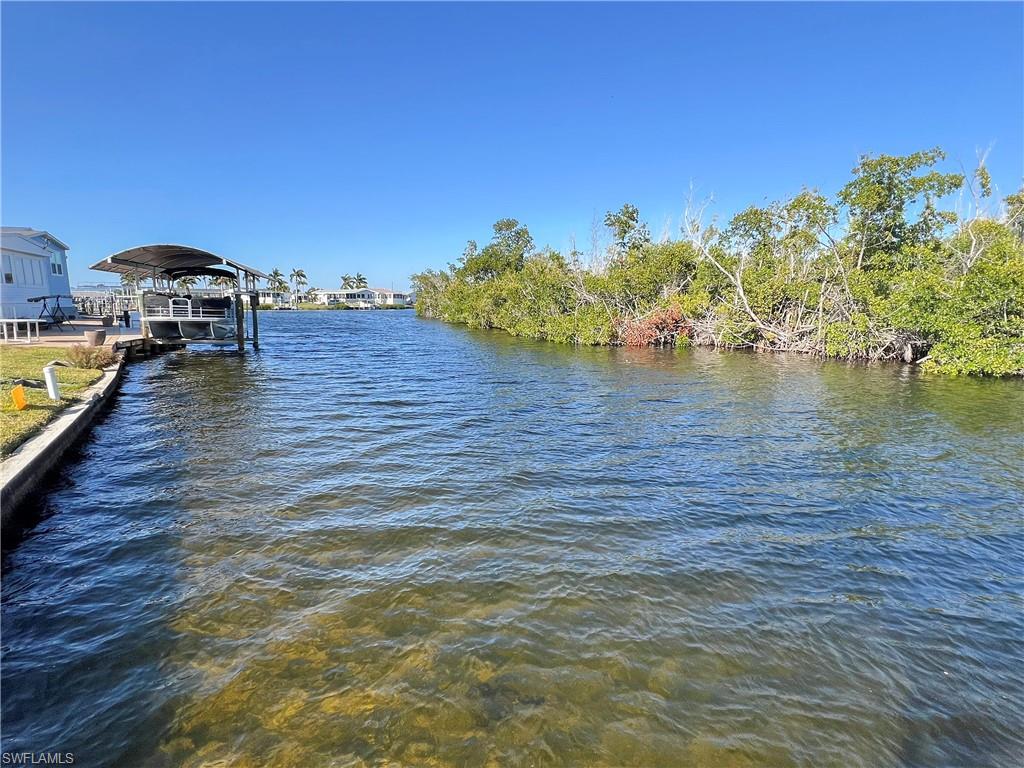 BAYSIDE ESTATES - Land