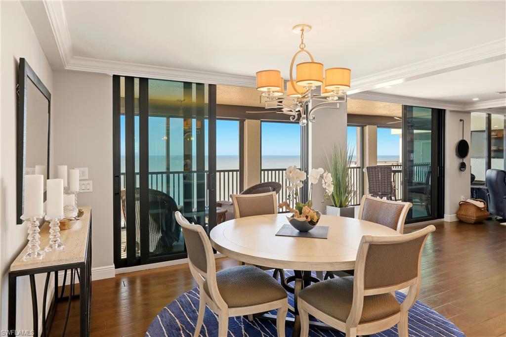 VILLAS OF VANDERBILT BEACH - Residential