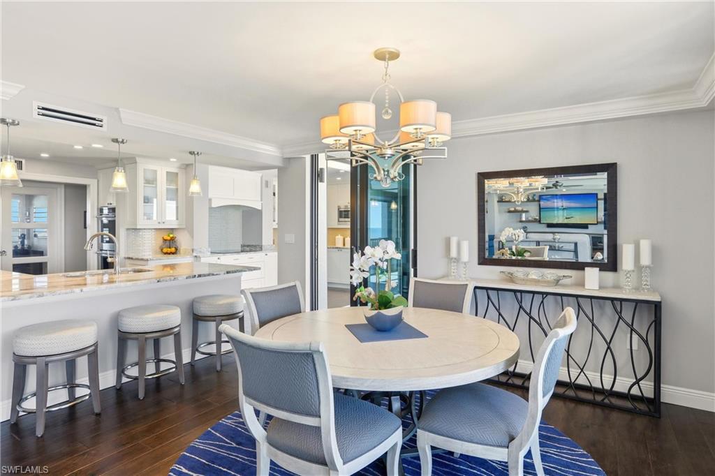 VILLAS OF VANDERBILT BEACH - Residential