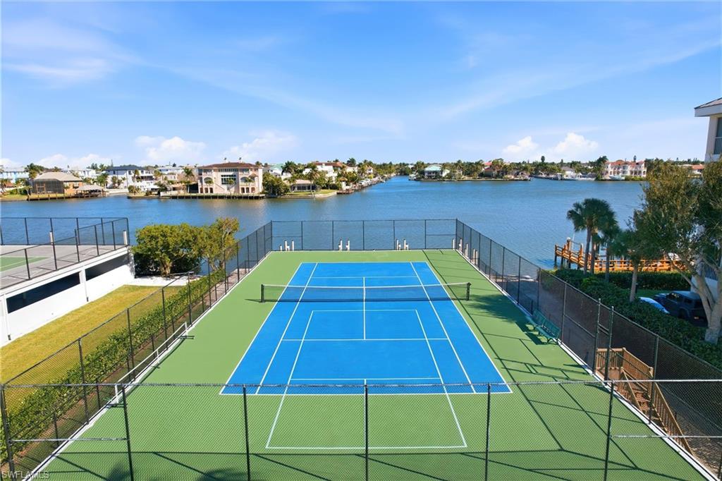 VILLAS OF VANDERBILT BEACH - Residential