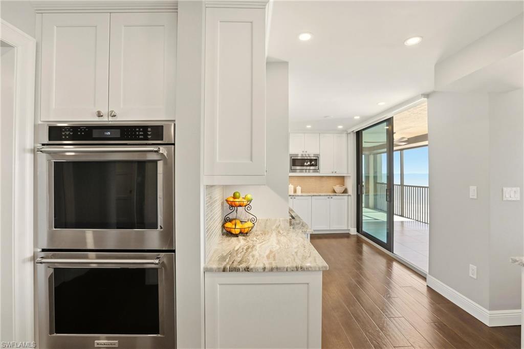 VILLAS OF VANDERBILT BEACH - Residential