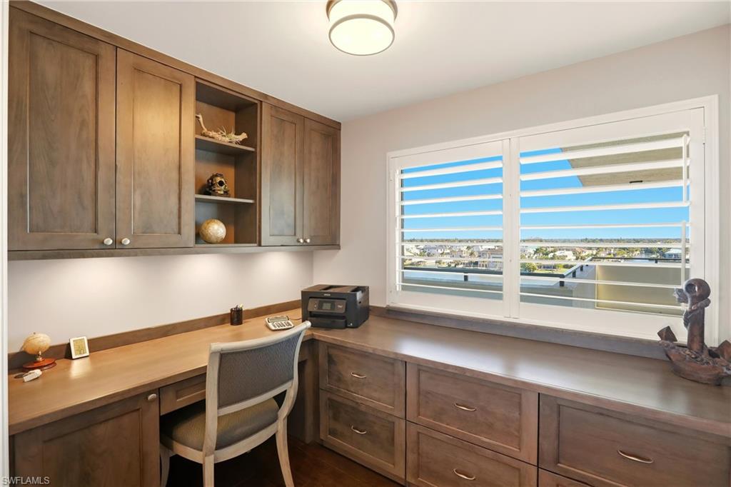 VILLAS OF VANDERBILT BEACH - Residential