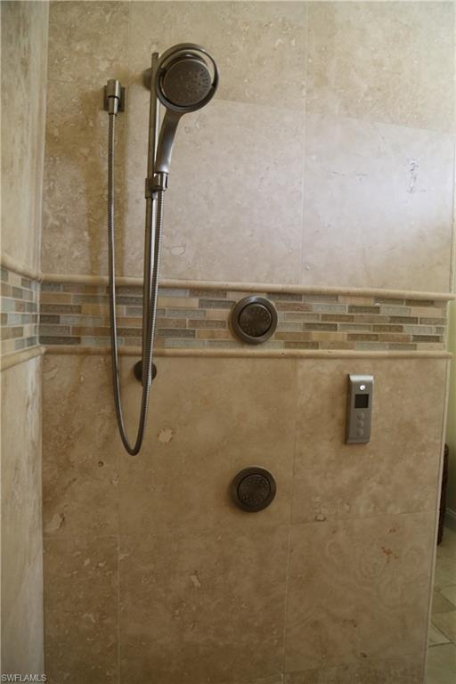 BRIARWOOD - Residential