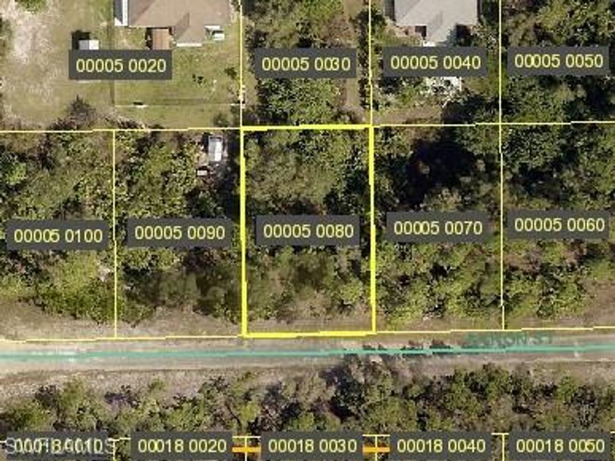 MOTIVATED SELLER!! Beautiful lot and great location to build your dream home, Priced to sell quickly!