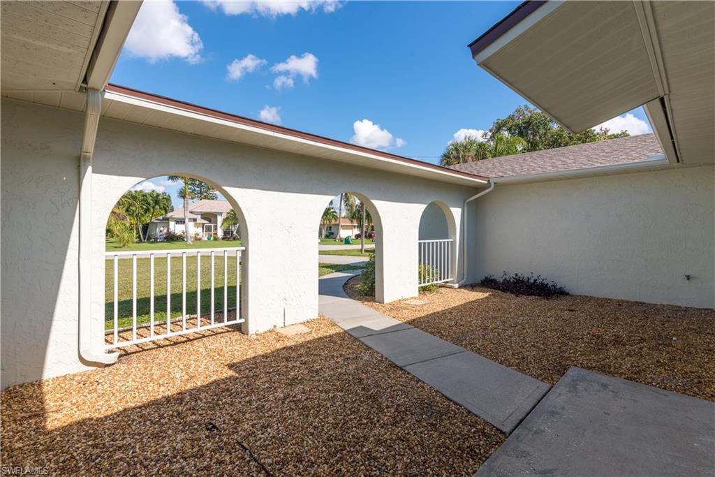 CAPE CORAL - Residential