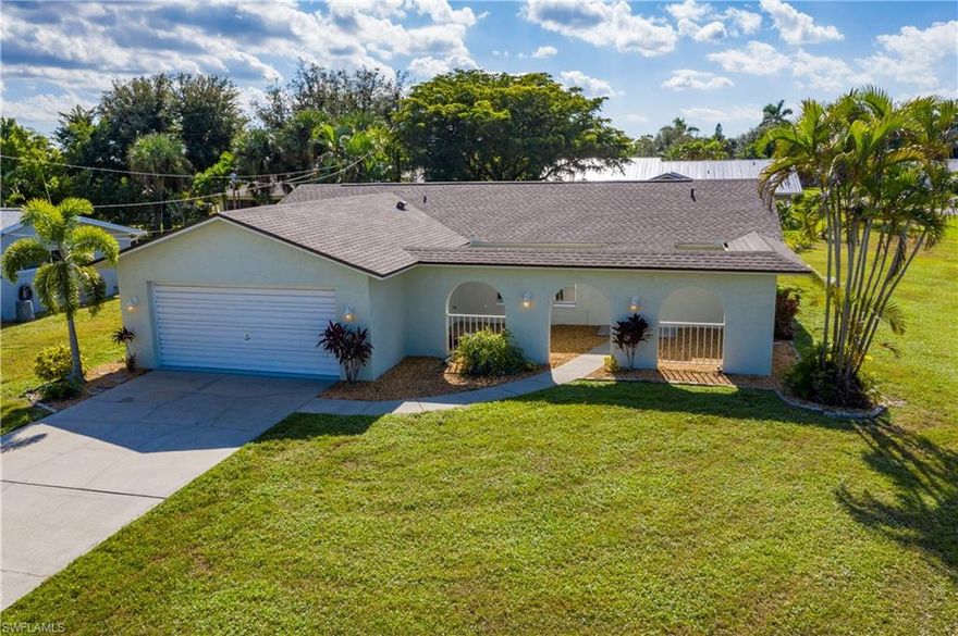 AMAZING SE CAPE CORAL “STARTER HOME” VALUE! THIS RENOVATED 3 BDRM, 2 BA, 2 CAR GARAGE, COURTYARD HOME SITS ON A CORNER LOT IN AN ESTABLISHED NEIGHBORHOOD. HOME IS MOVE IN READY WITH FRESH PAINT, CROWN MOLDING AND 20” TILE THROUGHOUT FOR LOW MAINTENANCE! THE UPDATED KITCHEN OFFERS SHAKER CABINETS, STAINLESS STEEL APPLIANCES AND GRANITE TOPS WITH PASS THROUGH WINDOW TO THE LANAI. LARGE MASTER BEDROOM WITH REMODELED BATH AND WALK-IN CLOSETS. SPACIOUS TILED AND SCREENED LANAI WITH KITCHEN PASS-THROUGH WINDOW FOR EASE OF ENTERTAINING. LOVELY BACK YARD THAT CAN BE FENCED IF DESIRED. CENTER-OF-TOWN CAPE LOCATION CLOSE TO SCHOOLS, SHOPPING, RESTAURANTS, ENTERTAINMENT AND THE BUSINESS CORRIDOR FOR WORK! EASY ON AND OFF CAPE TO FORT MYERS BEACHES AND SWFL INTERNATIONAL AIRPORT. HOME IS MOVE-IN READY AND COMES WITH A ONE YEAR HOME WARRANTY FOR TOTAL BUYER COMFORT.